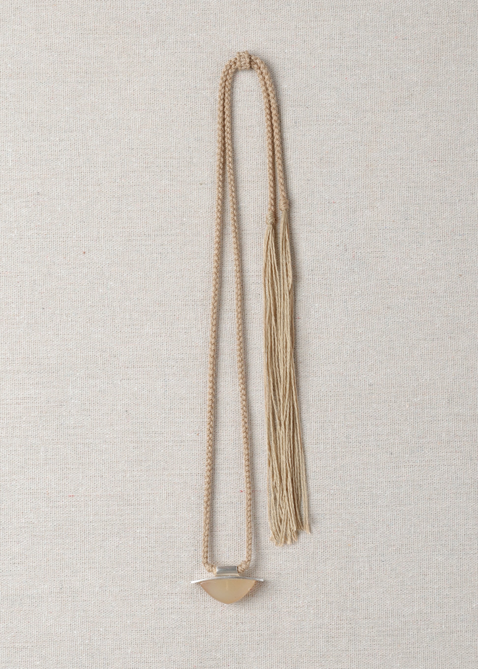 Spade Pendant in Sheep Horn - RIVERLAKE