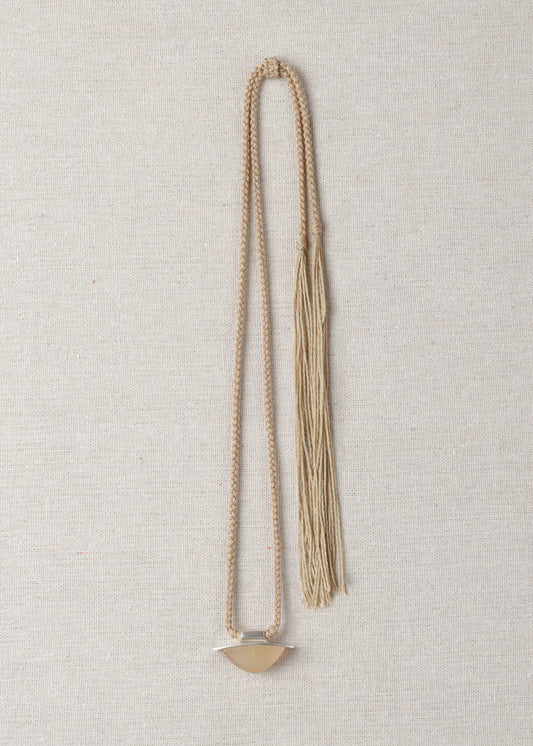 Spade Pendant in Sheep Horn - RIVERLAKE