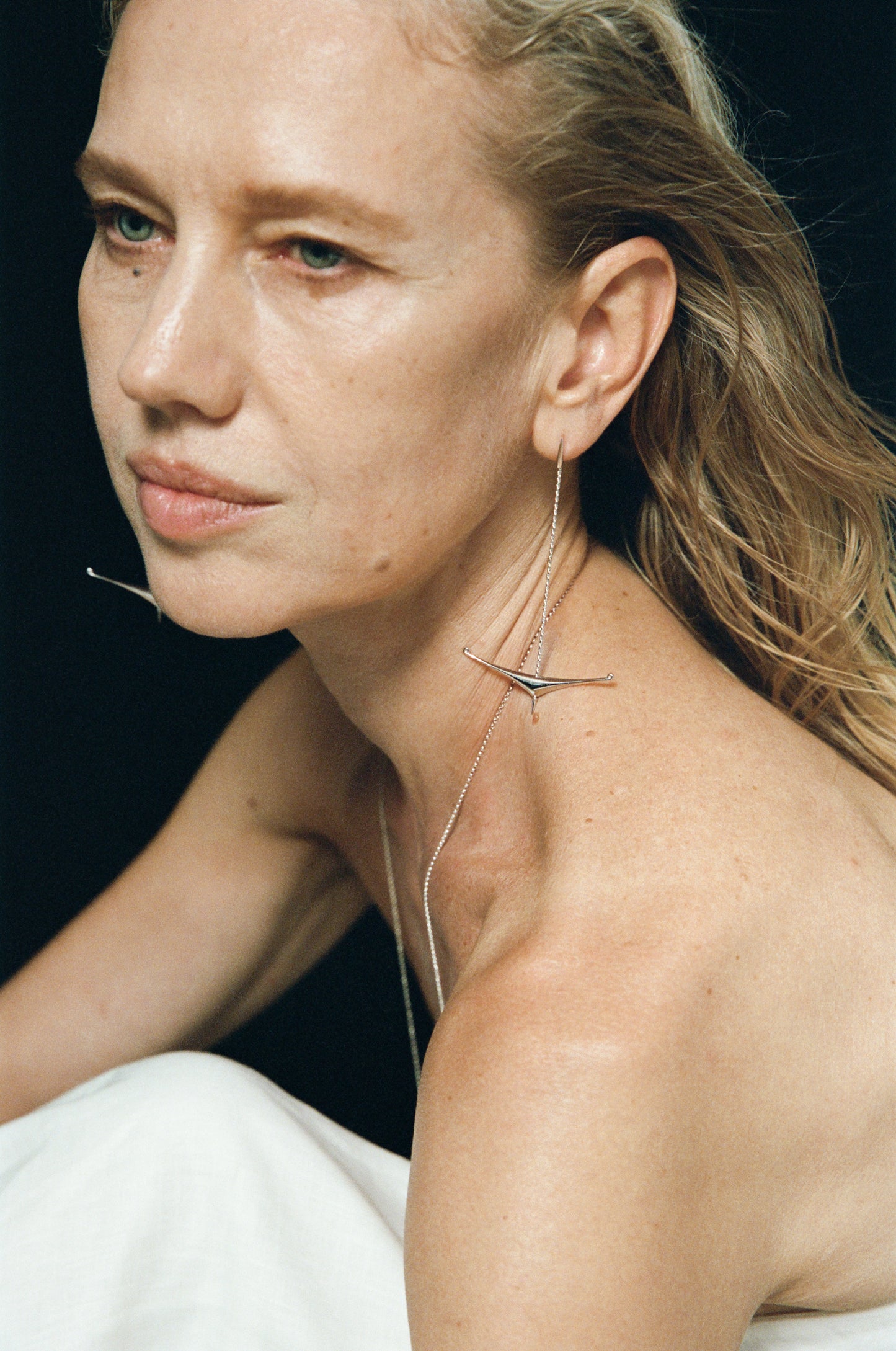 Long Drift Anchor Dangle Earrings by RIVERLAKE featuring intricate anchor designs and elegant dangling style.