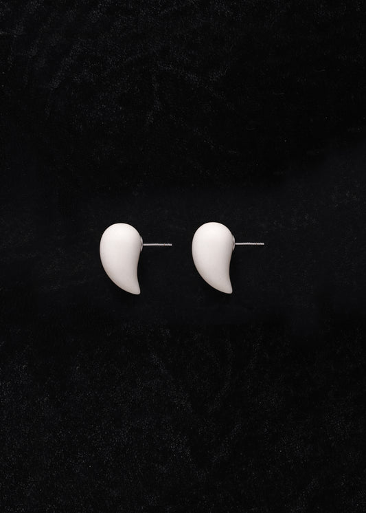 Small antler fang earrings by RIVERLAKE, featuring a delicate design with a natural finish.