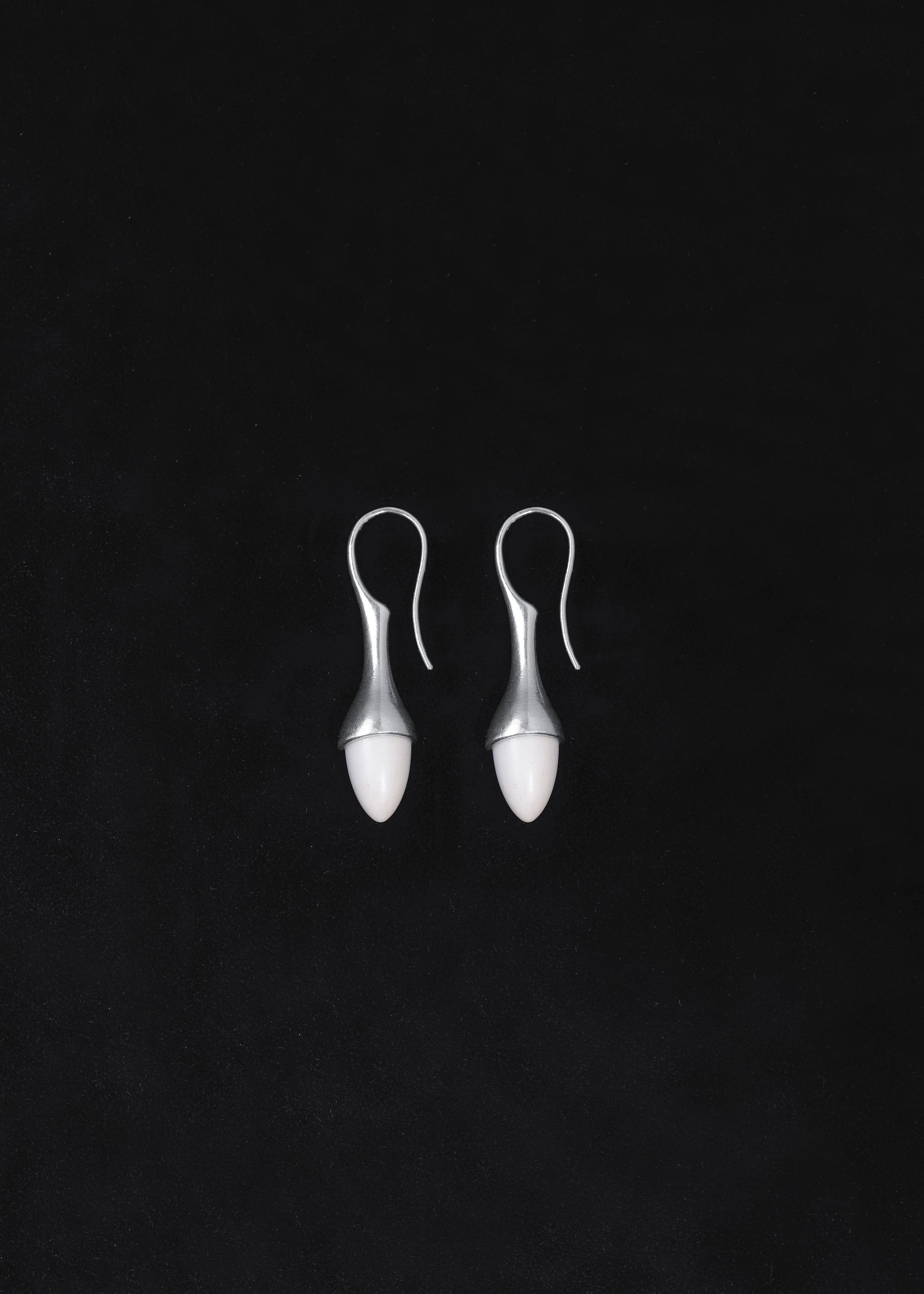 RIVERLAKE Dewdrop Earrings in Antler with elegant design and subtle color, perfect for adding a touch of nature-inspired style.