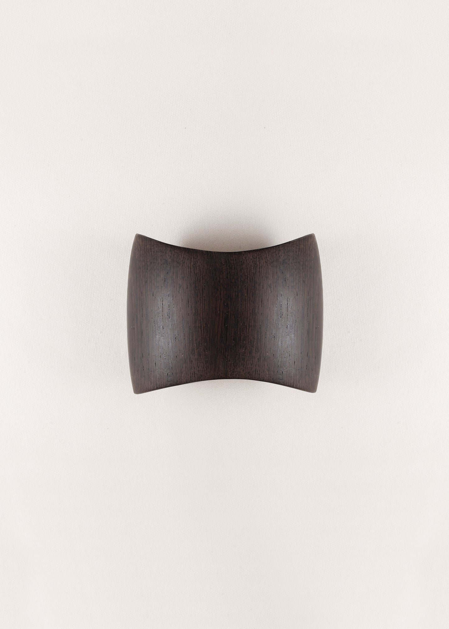RIVERLAKE Manica Cuff in Ebony showcasing a sleek, contemporary design with a smooth finish.