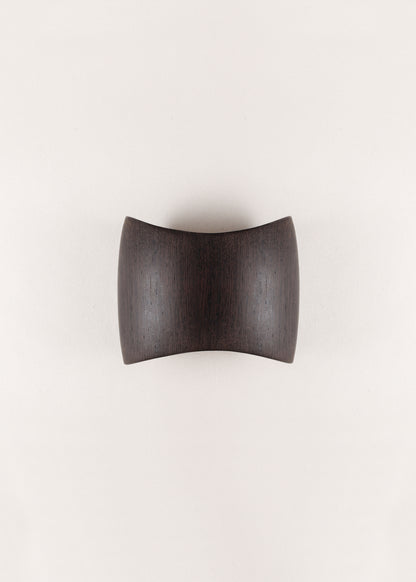 RIVERLAKE Manica Cuff in Ebony showcasing a sleek, contemporary design with a smooth finish.