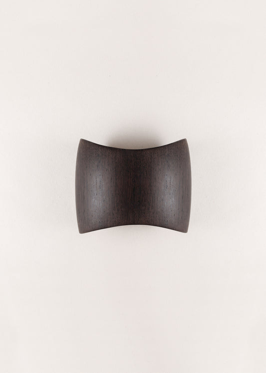 RIVERLAKE Manica Cuff in Ebony showcasing a sleek, contemporary design with a smooth finish.