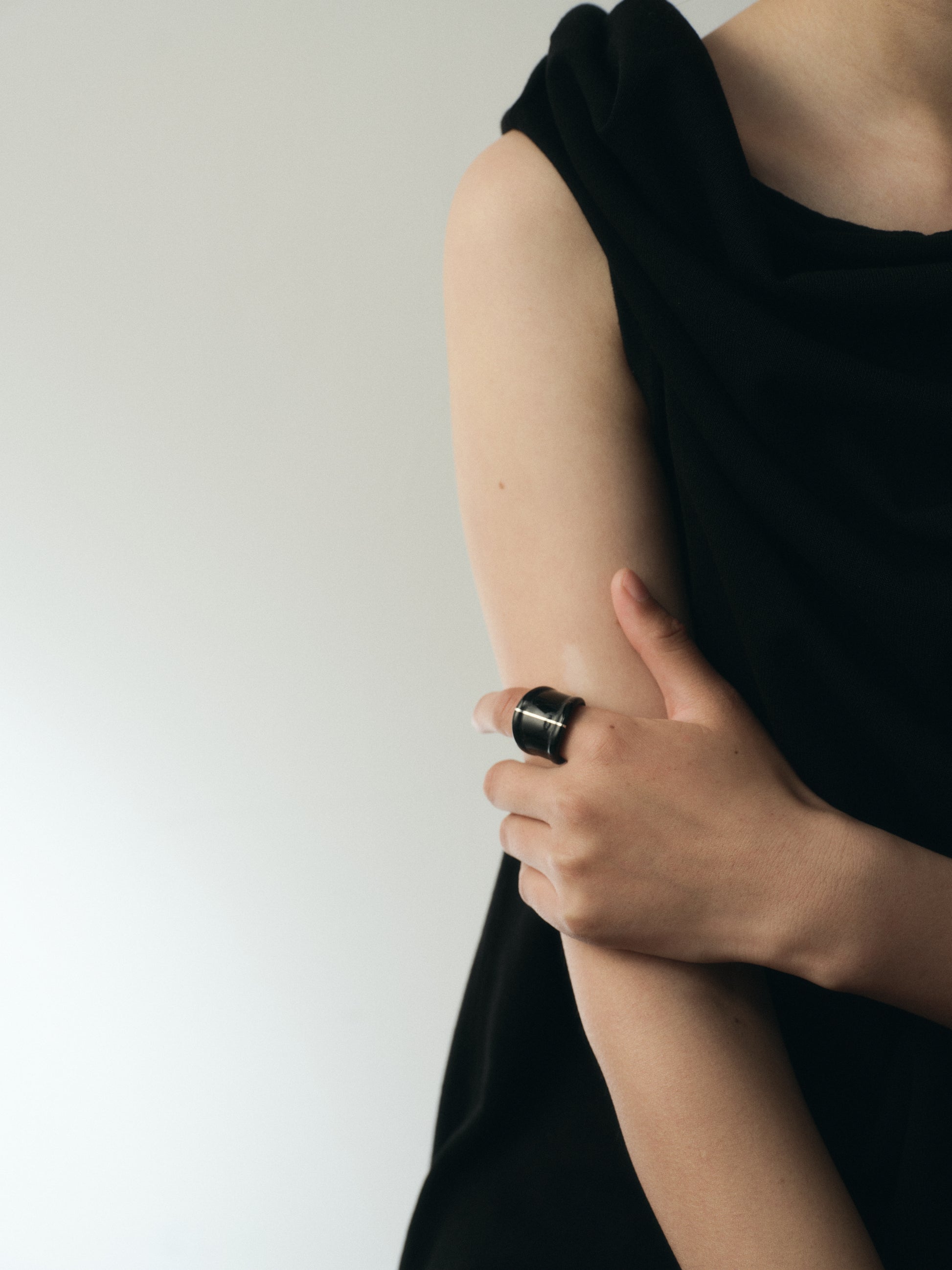 Muted Ridge Ring by RIVERLAKE featuring a sleek design in polished black buffalo horn.