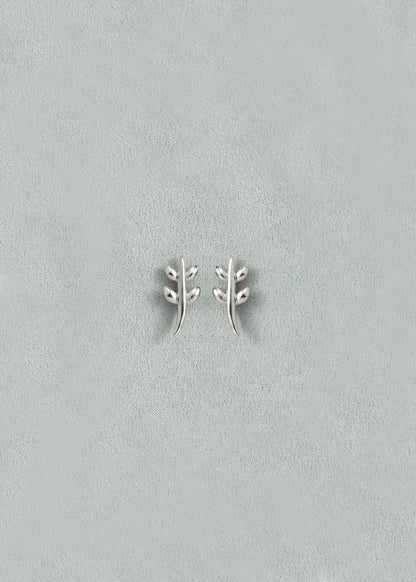 RIVERLAKE Leaf Spirit Earrings featuring intricate leaf designs in silver, perfect for adding elegance to any outfit.