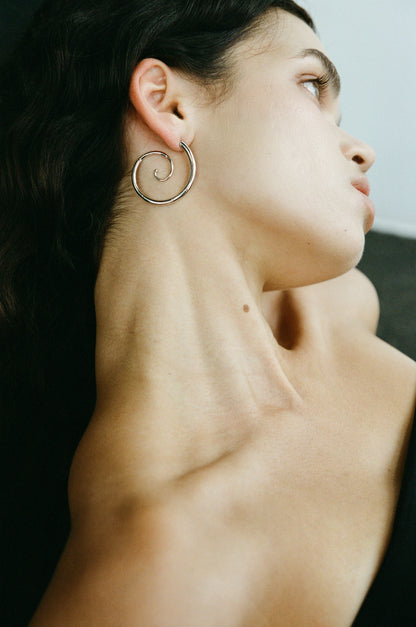 RIVERLAKE Tendril Earrings featuring delicate, twisting design in silver with a modern, elegant look.